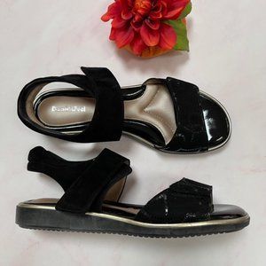 BEAUTIFEEL Elsie Black Suede Comfy Walking Flat Sandal 38 NWB